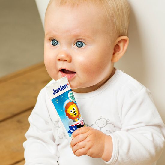 Slika Jordan Kids, zobna pasta za otroke 0-5 let (500 ppm F) - 50 ml